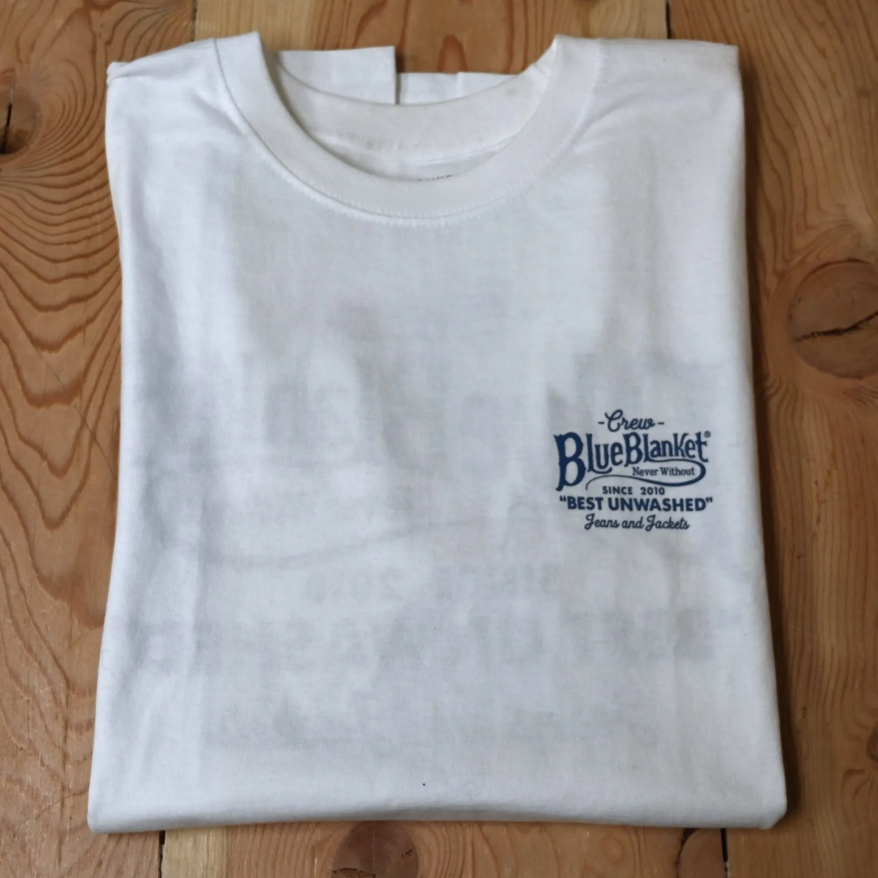 Blue Blanket White T-Shirt with Logo in 100% Cotton