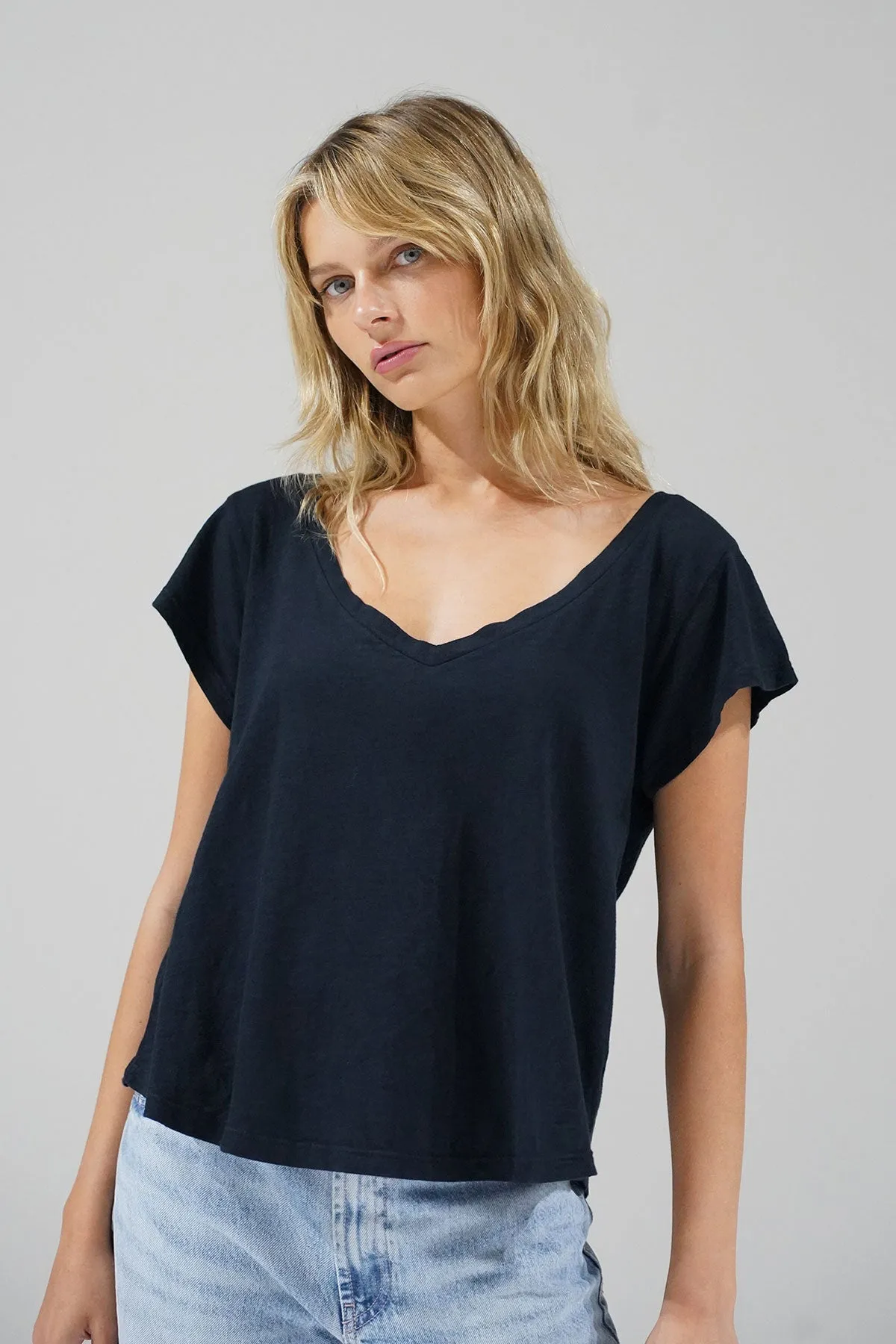 Kaden Cotton V Neck - Black