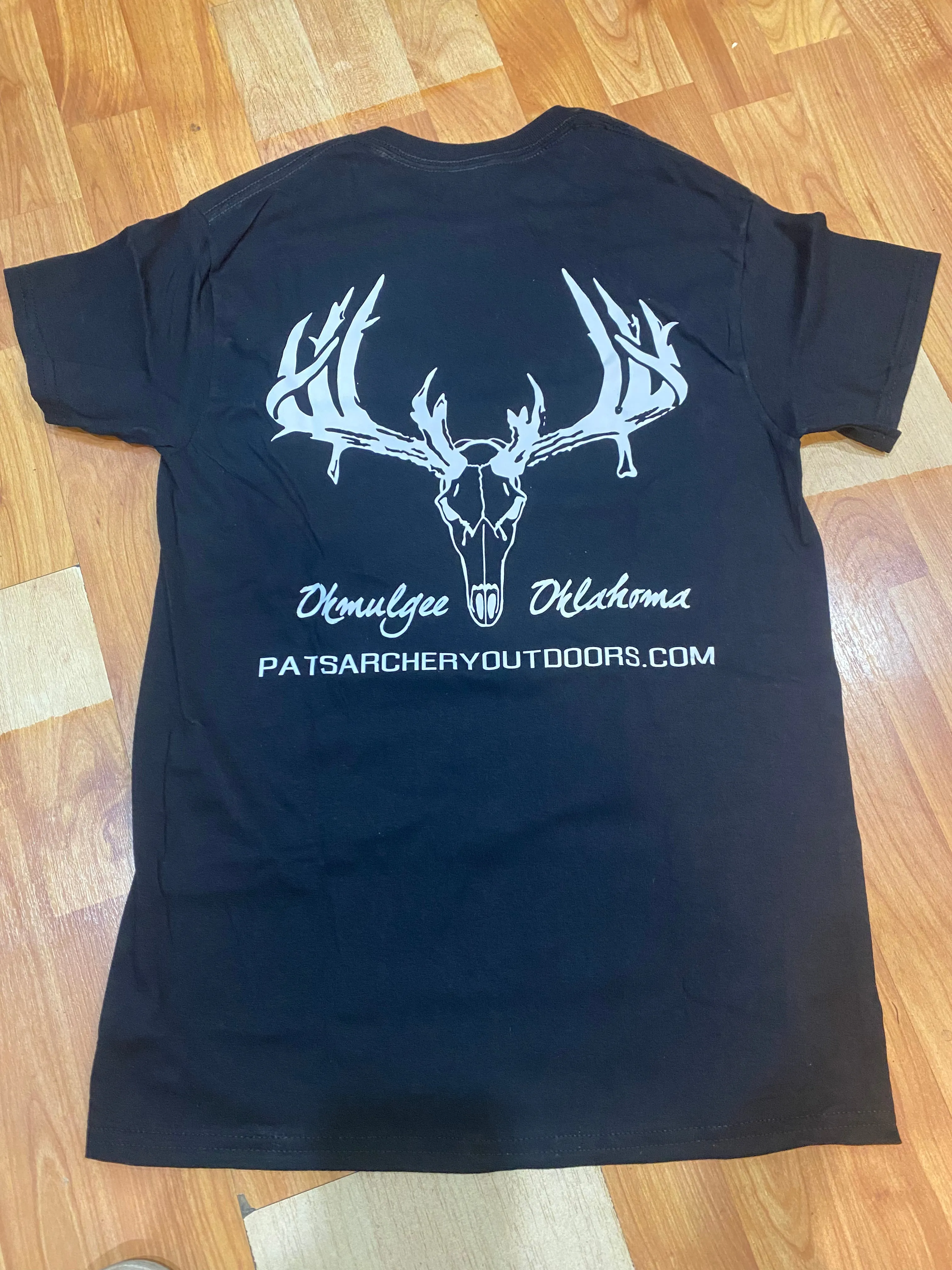 Pat's Archery Unisex Short Sleeve Shirt