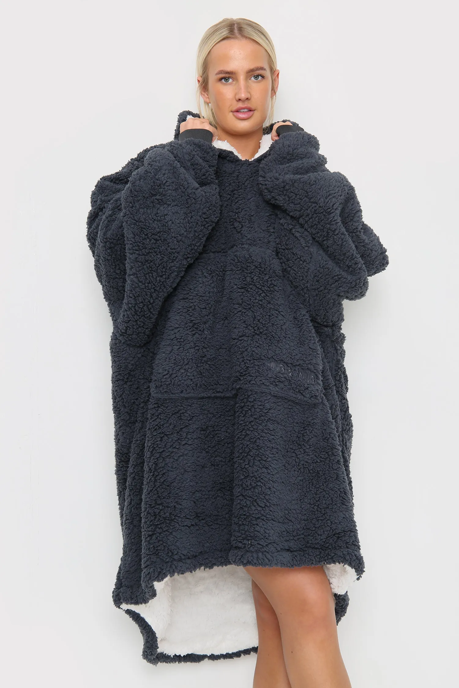 Teddy Hooded Blanket Charcoal