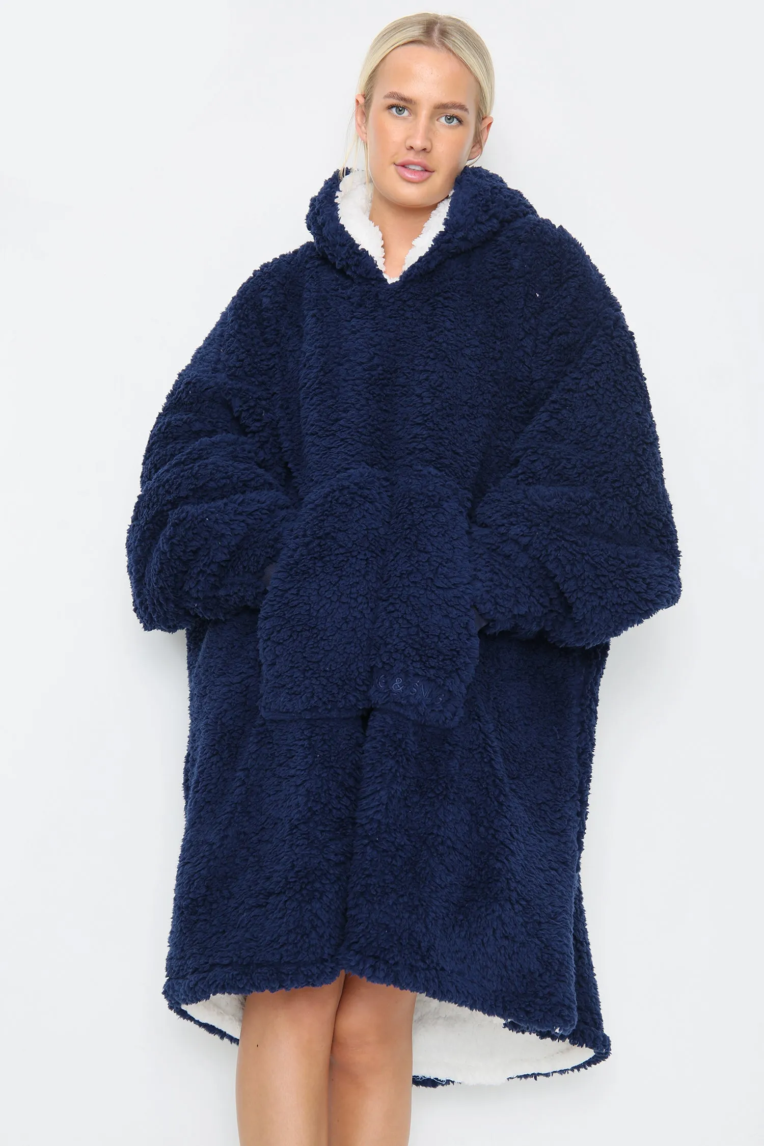 Teddy Hooded Blanket Charcoal