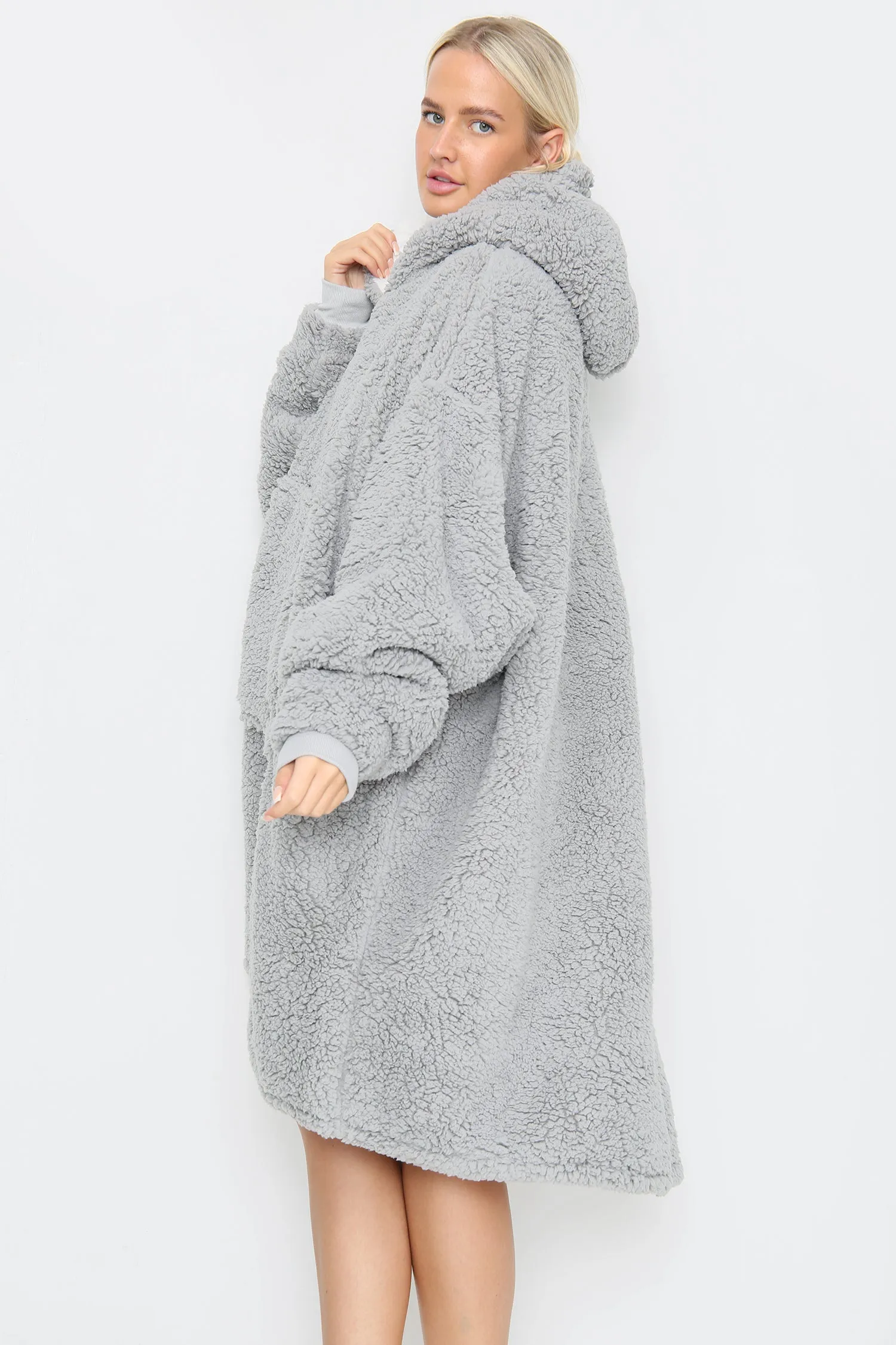 Teddy Hooded Blanket Charcoal